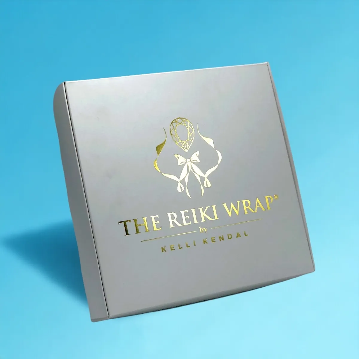 branded-luxury-gift-boxes-with-gold-foiling
